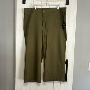 Ava & Viv - Cropped Wide Leg Pants - Olive